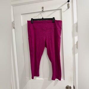 Athleta magenta ultimate stash pocket printed capri